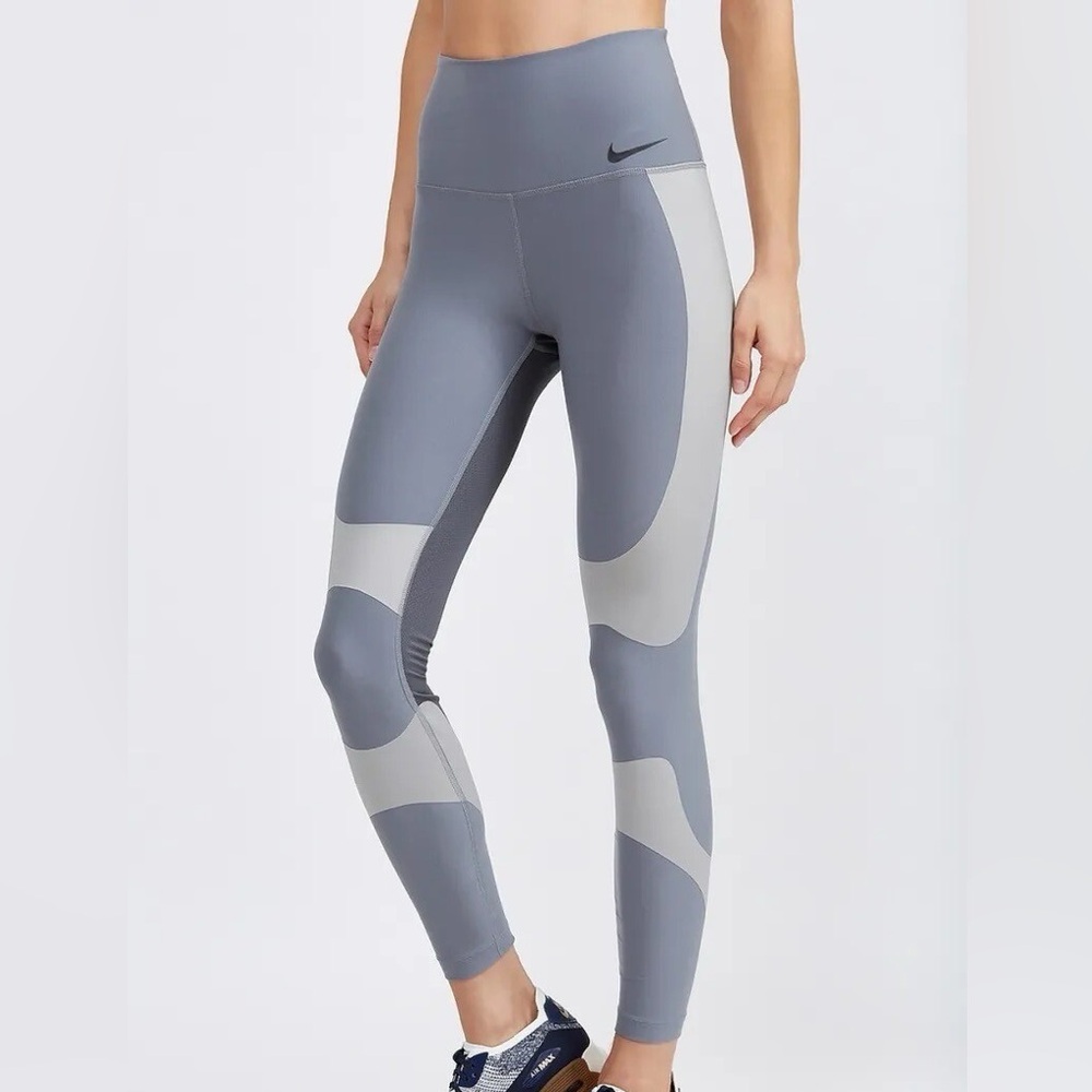 Nike Power Legend High-Waist Leggings – Vintage – Size Small